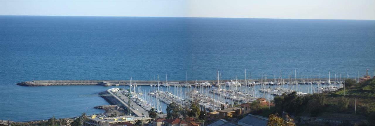 Villa Del Mare Ligure Elvezia ซานตาสเตฟาโน อัล มาเร ภายนอก รูปภาพ